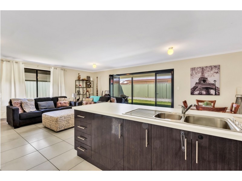 8 Jade Loop, Aldinga Beach SA 5173