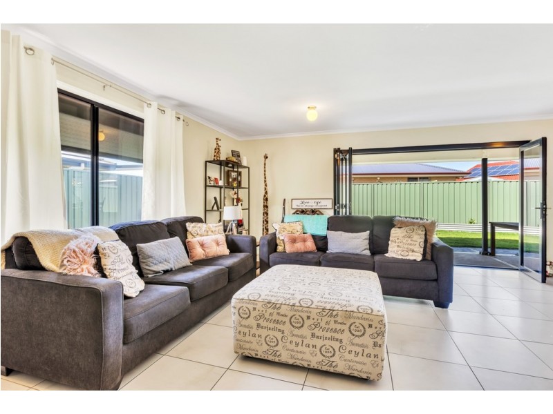 8 Jade Loop, Aldinga Beach SA 5173