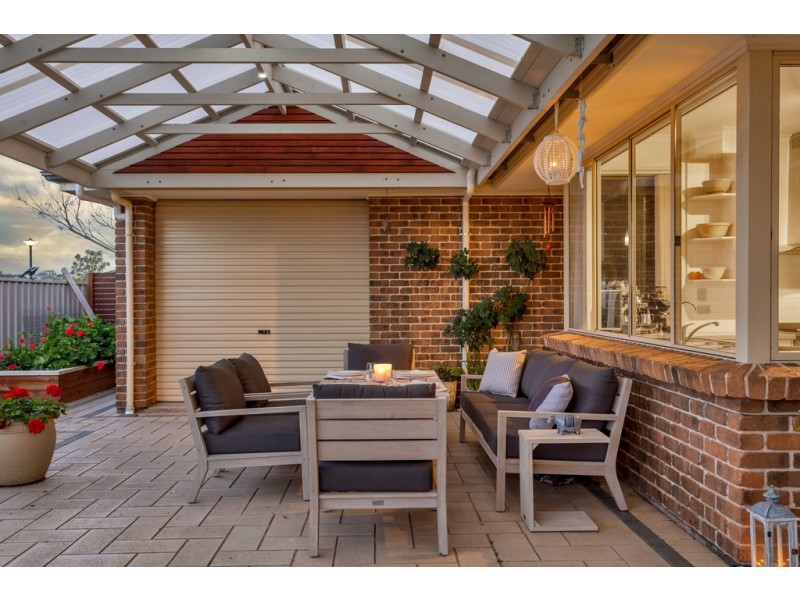 15 Daintree Drive, Seaford Rise SA 5169