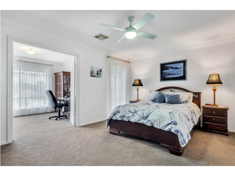 2 Light Place, Mount Compass SA 5210
