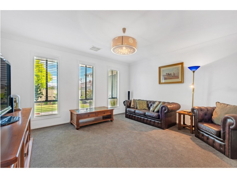 2 Light Place, Mount Compass SA 5210