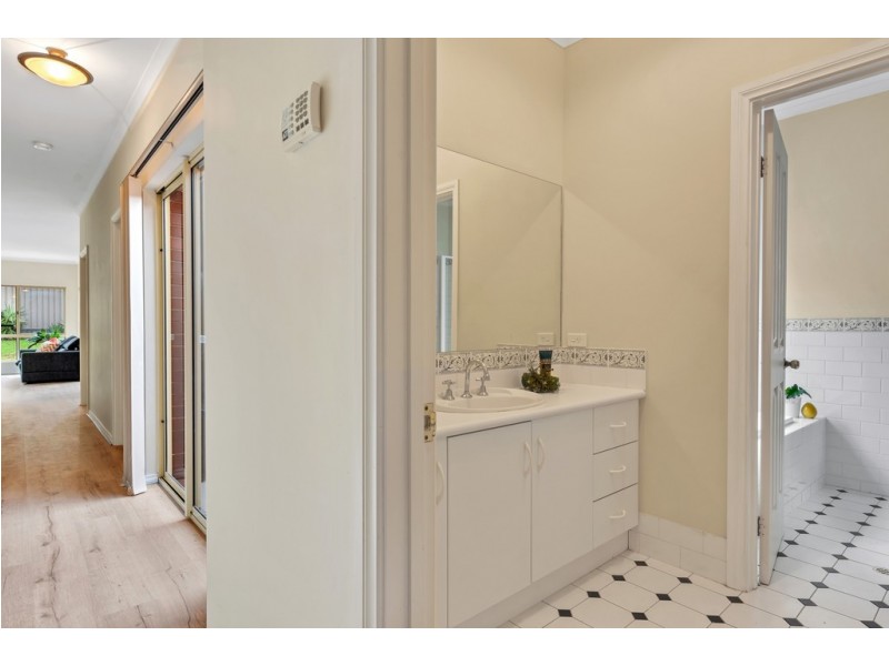 6 Syme Avenue, Seacombe Gardens SA 5047