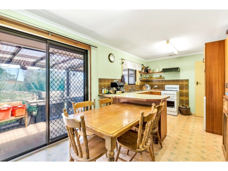 16 Baden Terrace, O’sullivan Beach SA 5166