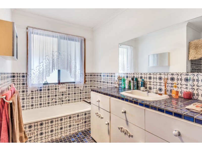 16 Baden Terrace, O’sullivan Beach SA 5166