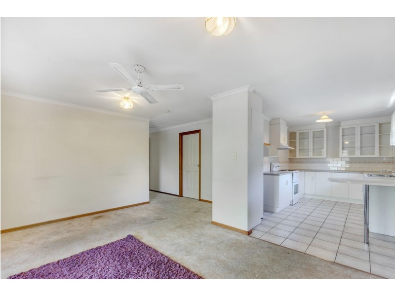 2/6 Hume Court, Woodcroft SA 5162