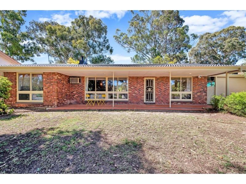 25 Alison Drive, Happy Valley SA 5159