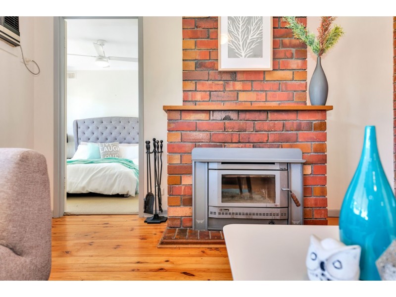 25 Alison Drive, Happy Valley SA 5159