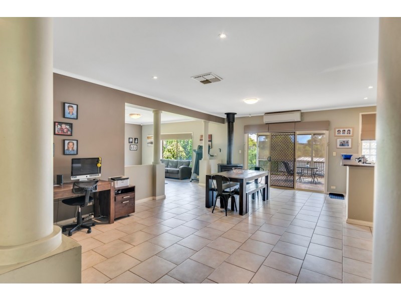 2 View Court, Happy Valley SA 5159