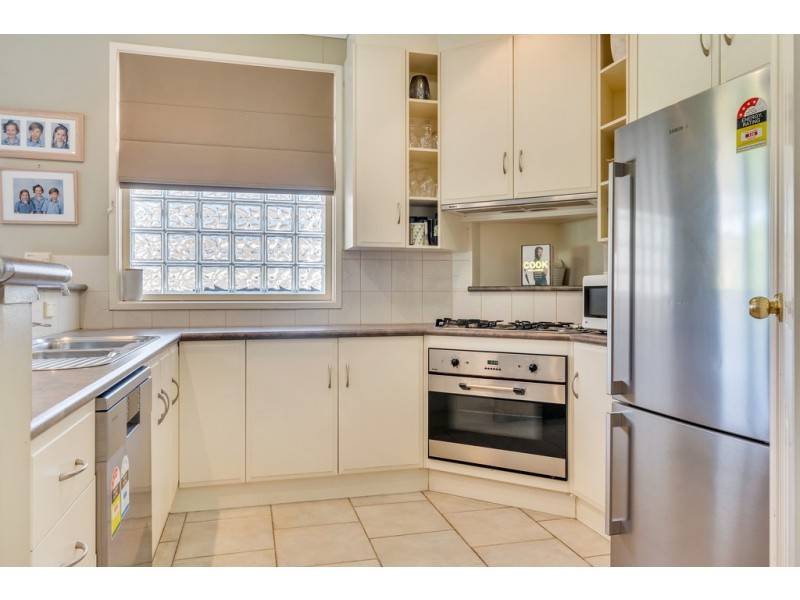 2 View Court, Happy Valley SA 5159