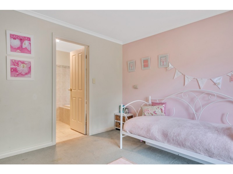 2 View Court, Happy Valley SA 5159