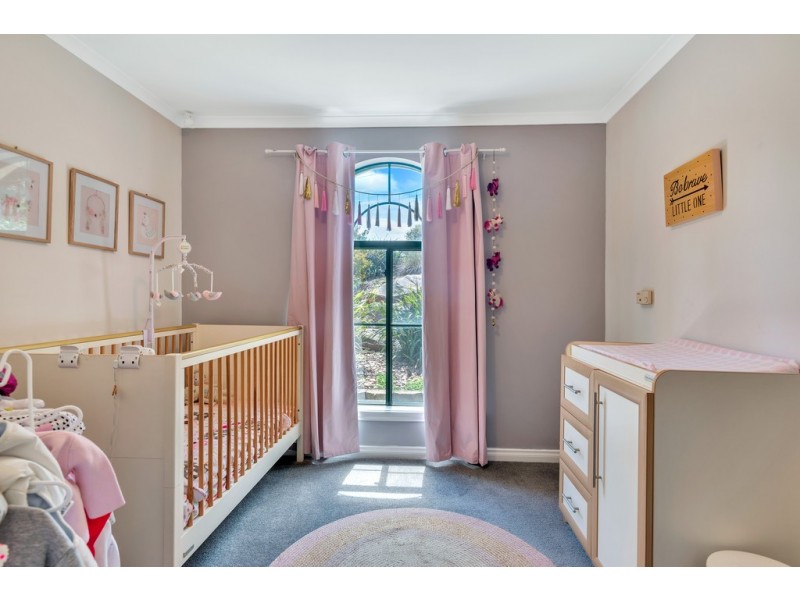 2 View Court, Happy Valley SA 5159