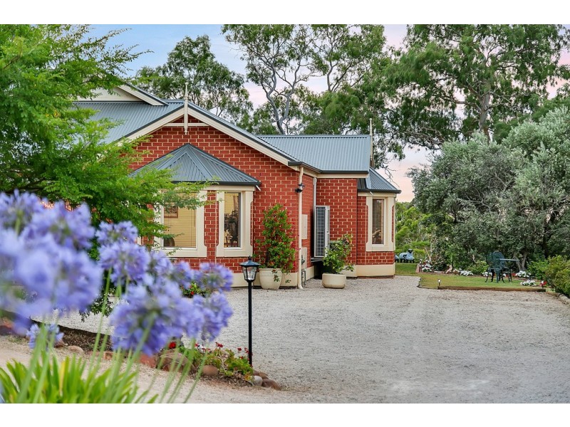 13 Scenic Court, Chandlers Hill SA 5159