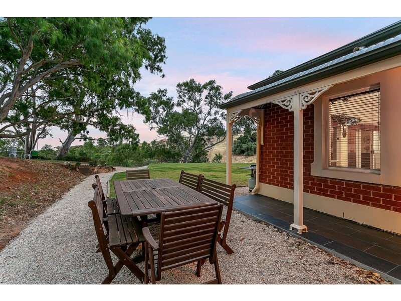 13 Scenic Court, Chandlers Hill SA 5159