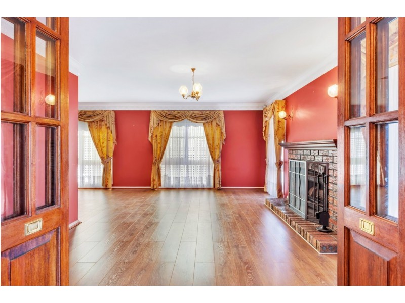 12 Panorama Drive, Aberfoyle Park SA 5159