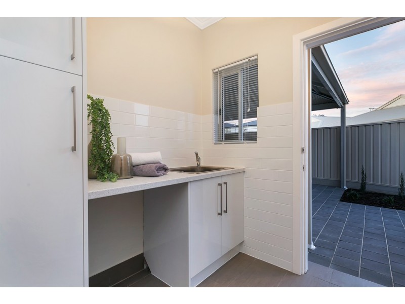 21d Barker Avenue, Findon SA 5023