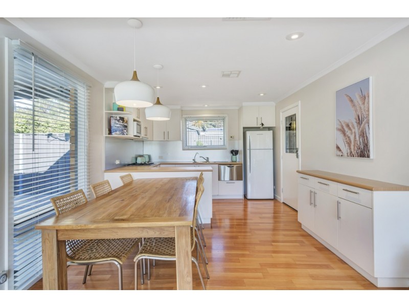 28 Liza Road, Happy Valley SA 5159