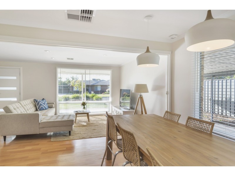 28 Liza Road, Happy Valley SA 5159