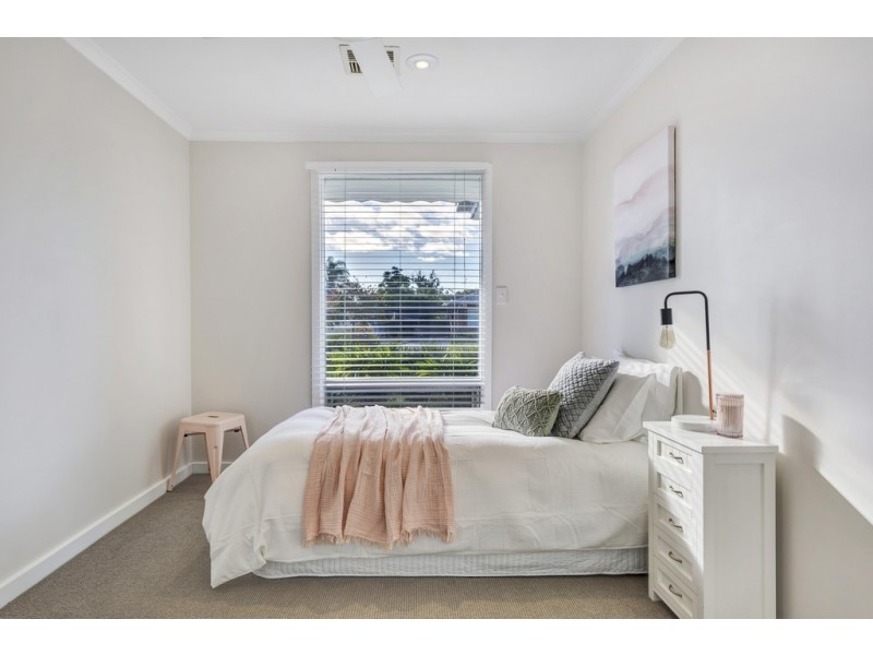 28 Liza Road, Happy Valley SA 5159