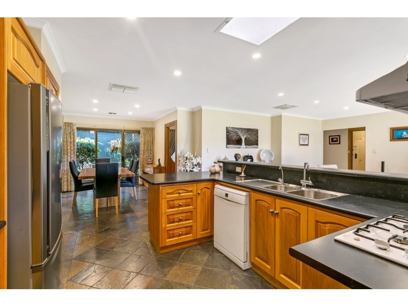 19 Antonia Circuit, Hallett Cove SA 5158