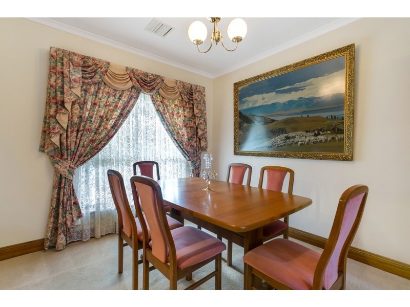 19 Antonia Circuit, Hallett Cove SA 5158