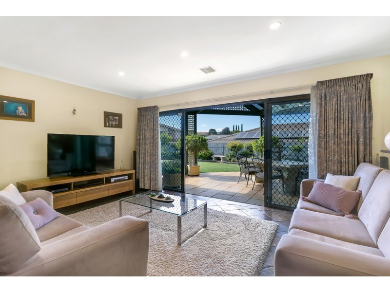 19 Antonia Circuit, Hallett Cove SA 5158