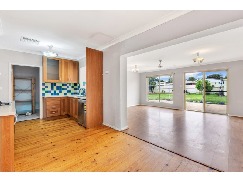 12 England Ave, Port Noarlunga SA 5167