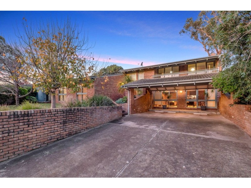 27 Tolcairn Crescent, Flagstaff Hill SA 5159