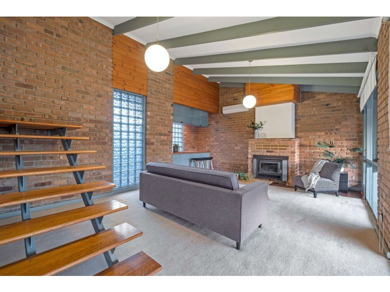 27 Tolcairn Crescent, Flagstaff Hill SA 5159