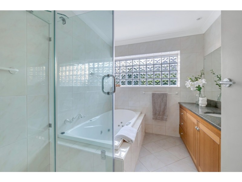 27 Tolcairn Crescent, Flagstaff Hill SA 5159