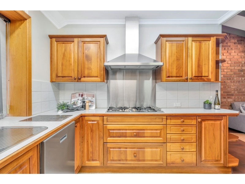 27 Tolcairn Crescent, Flagstaff Hill SA 5159