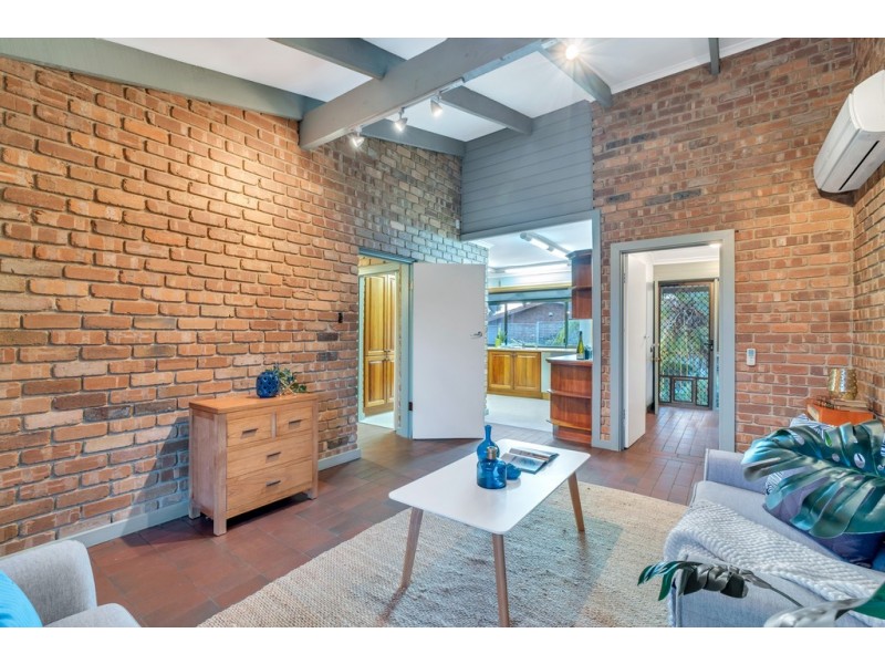 27 Tolcairn Crescent, Flagstaff Hill SA 5159