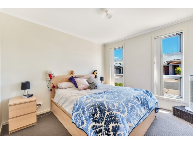 33 The Glenn, Morphett Vale SA 5162