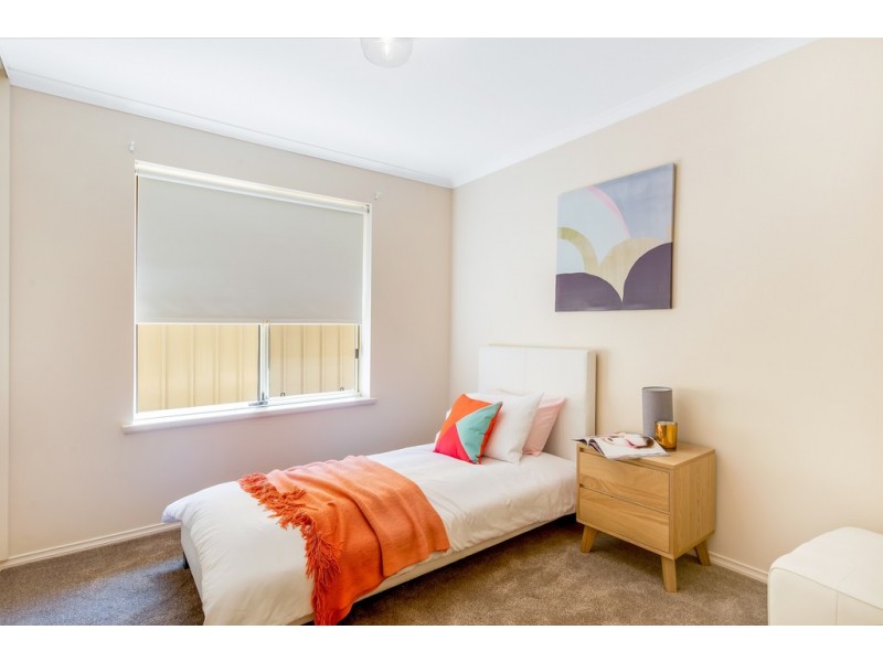 15 Morningside Drive, Woodcroft SA 5162