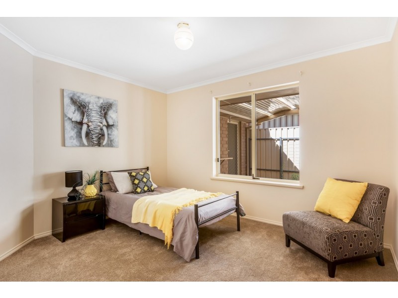 15 Morningside Drive, Woodcroft SA 5162