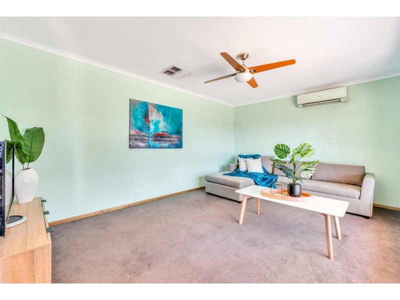 4 Falcon Avenue, Hallett Cove SA 5158