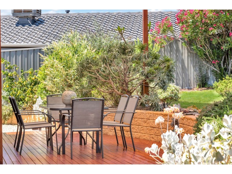 4 Falcon Avenue, Hallett Cove SA 5158