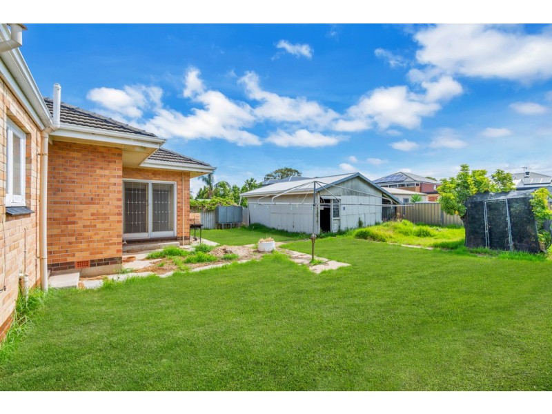 8 Rodgers Avenue, Henley Beach South SA 5022