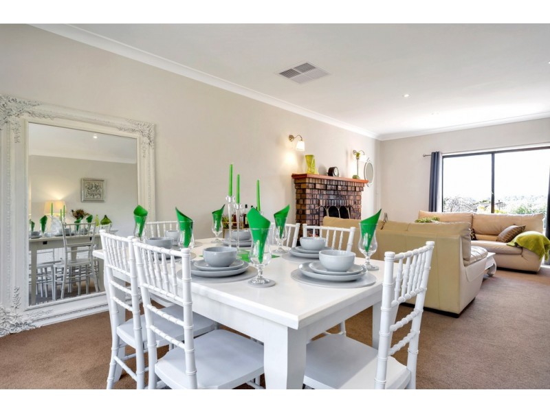 2 Cormorant Avenue, Flagstaff Hill SA 5159