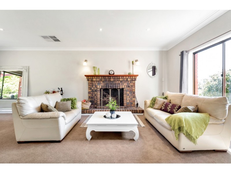 2 Cormorant Avenue, Flagstaff Hill SA 5159