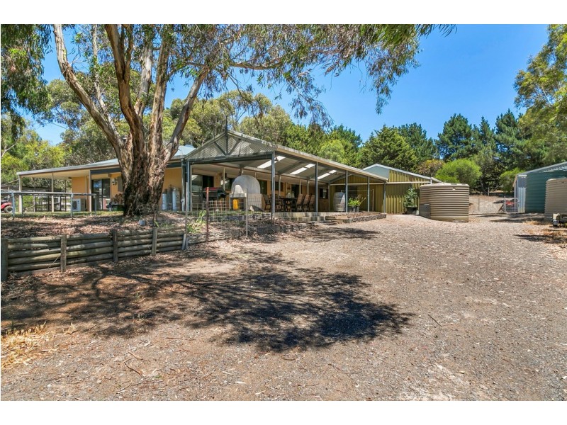 379 Louds Hill Road, Willunga South SA 5172
