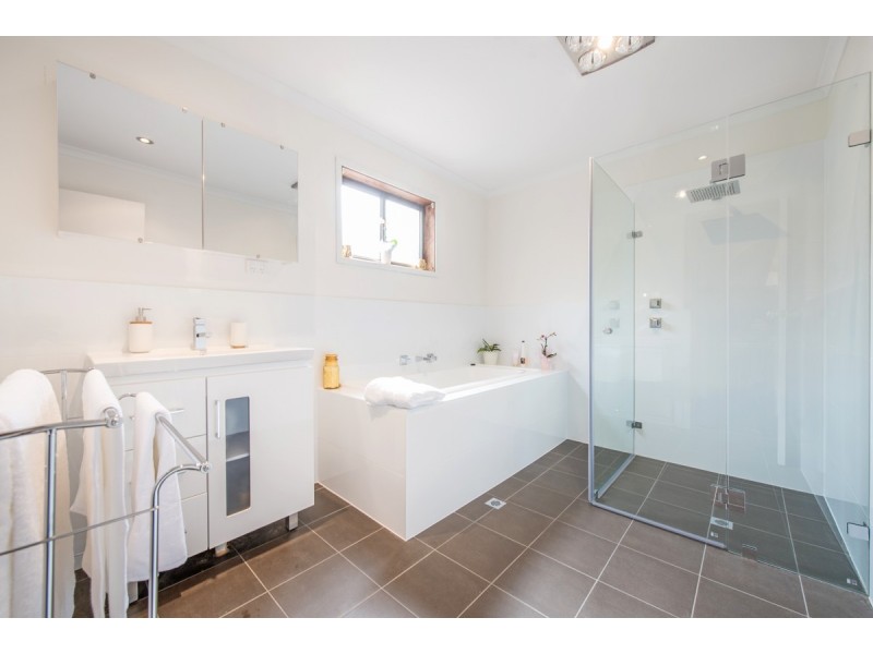 33 Winchley Way, Huntfield Heights SA 5163