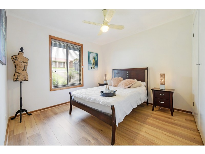 33 Winchley Way, Huntfield Heights SA 5163