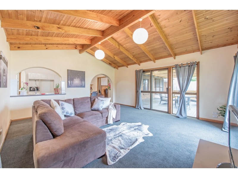 33 Winchley Way, Huntfield Heights SA 5163