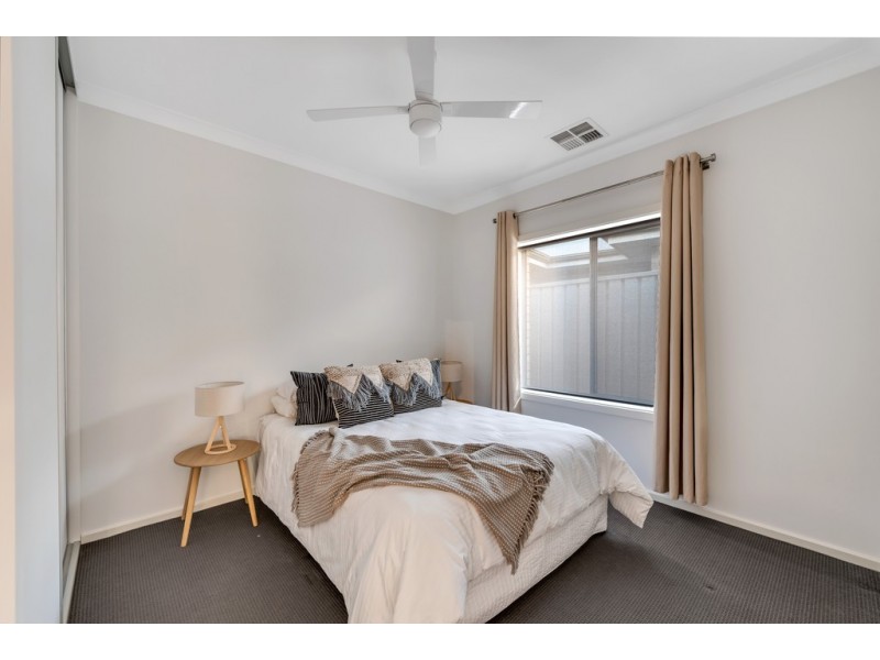 2 Ella Street, Dover Gardens SA 5048