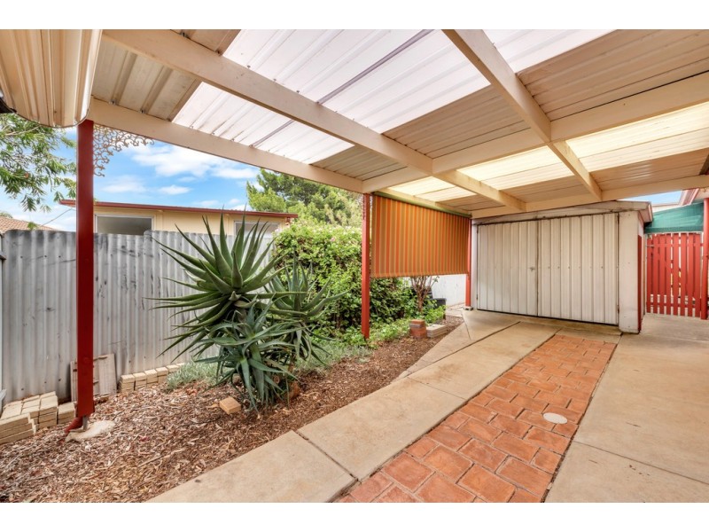 1/8 Gum Court, Morphett Vale SA 5162