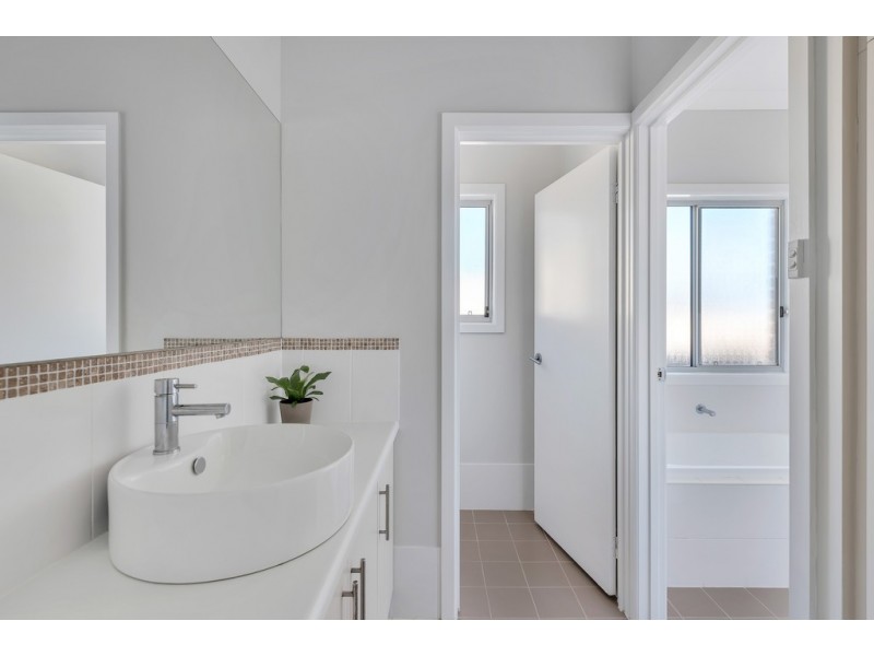 13 St Vincent Circuit, Sheidow Park SA 5158