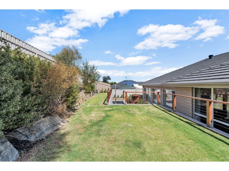 13 St Vincent Circuit, Sheidow Park SA 5158