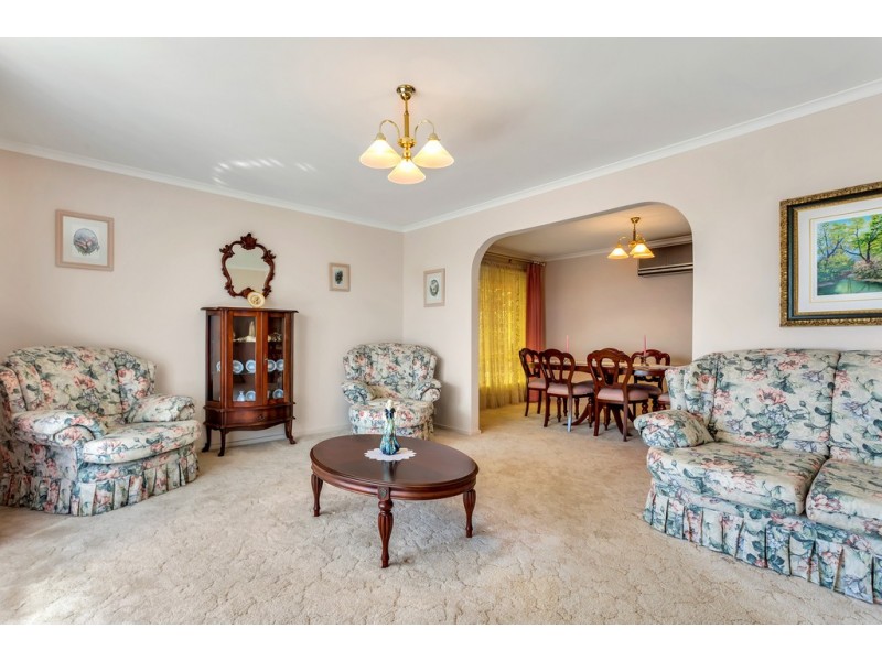 11 Partalunga Circuit, Woodcroft SA 5162