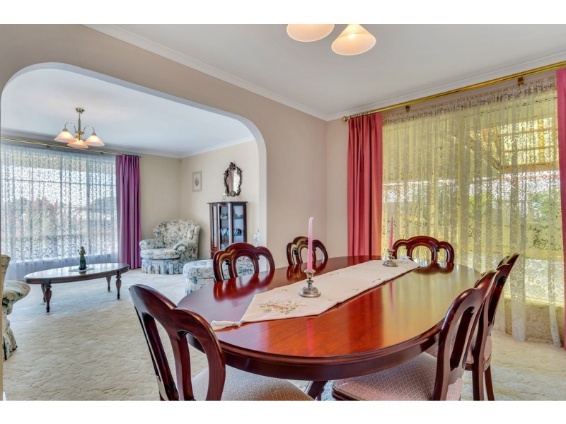 11 Partalunga Circuit, Woodcroft SA 5162