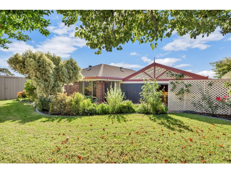 11 Partalunga Circuit, Woodcroft SA 5162